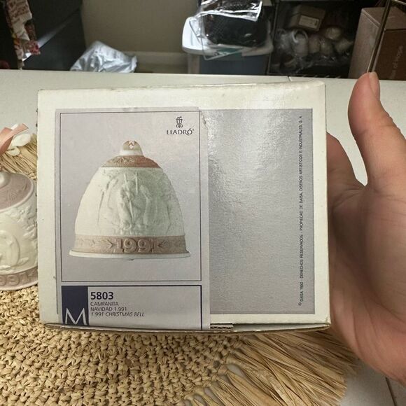 LLADRO Vintage 1991 Christmas Ornament Collection Bell Nativity Scene w/ Box - Picture 4 of 7